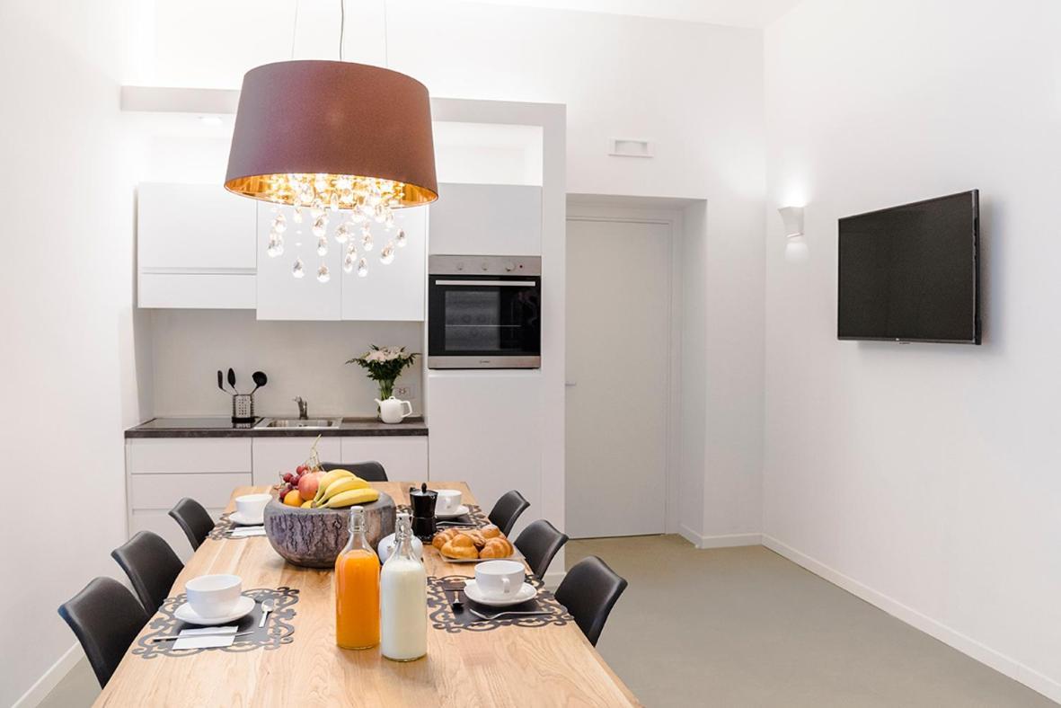 A Misura Duomo Rooms & Apartment - Ls Accommodations Naples Exterior photo